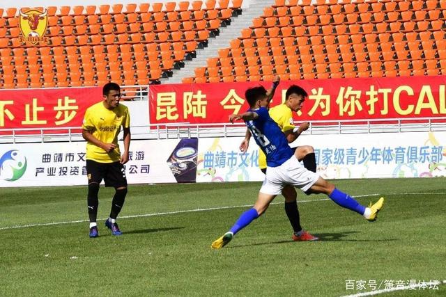 记者：40岁哲科与沙尔克续约1年，被俱乐部重返巅峰的雄心打动